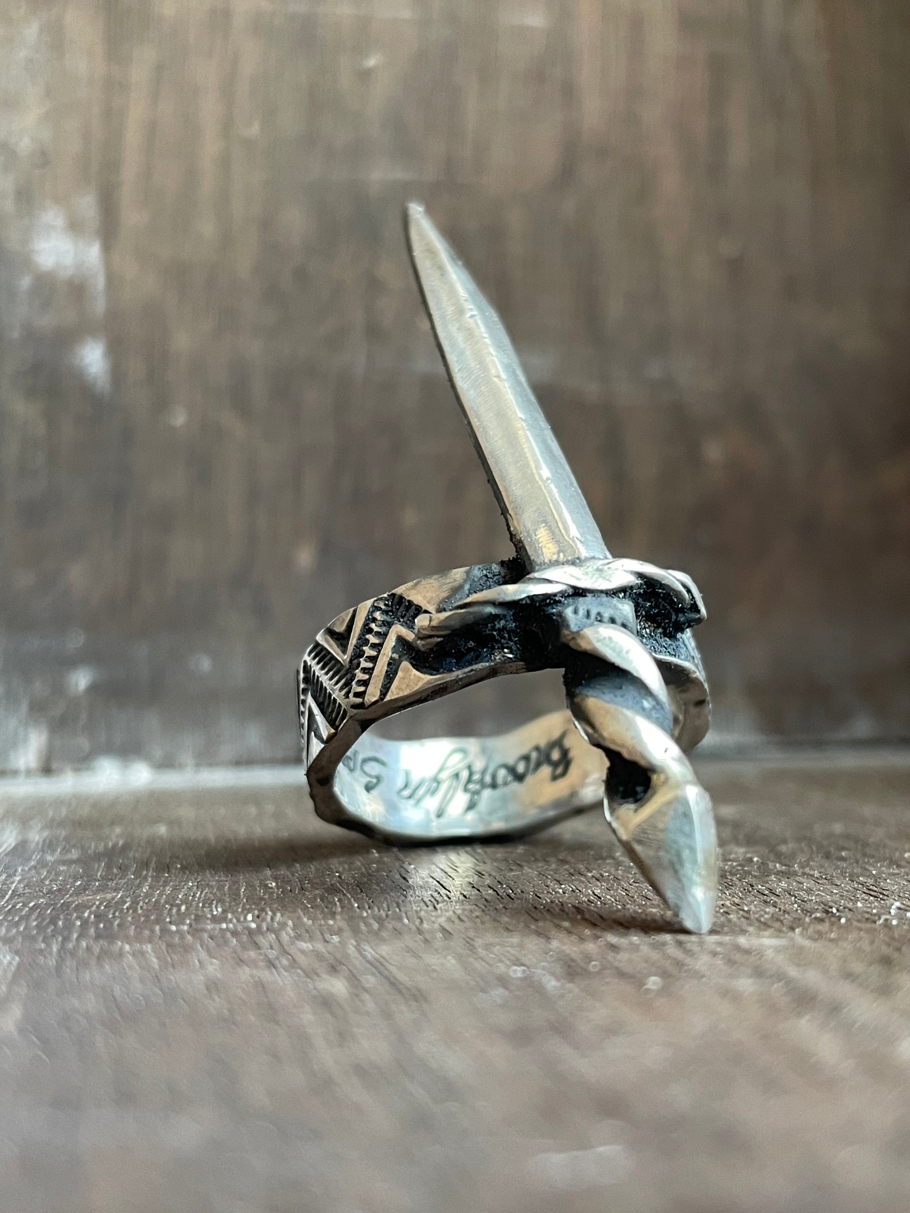 The Dagger Ring – Brooklyn Smithy